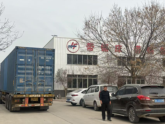金鋒鋸業(yè)帶鋸床俄羅斯市場(chǎng)份額日益擴(kuò)大